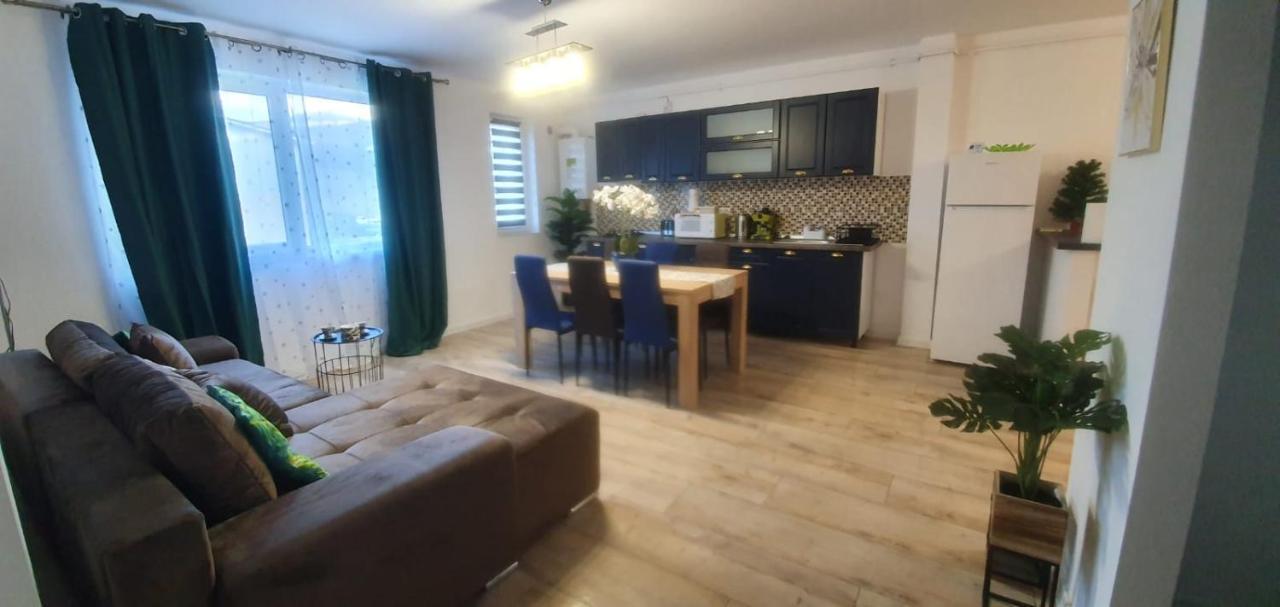 Viv Apartments 210 ฟลอเรชติ ภายนอก รูปภาพ