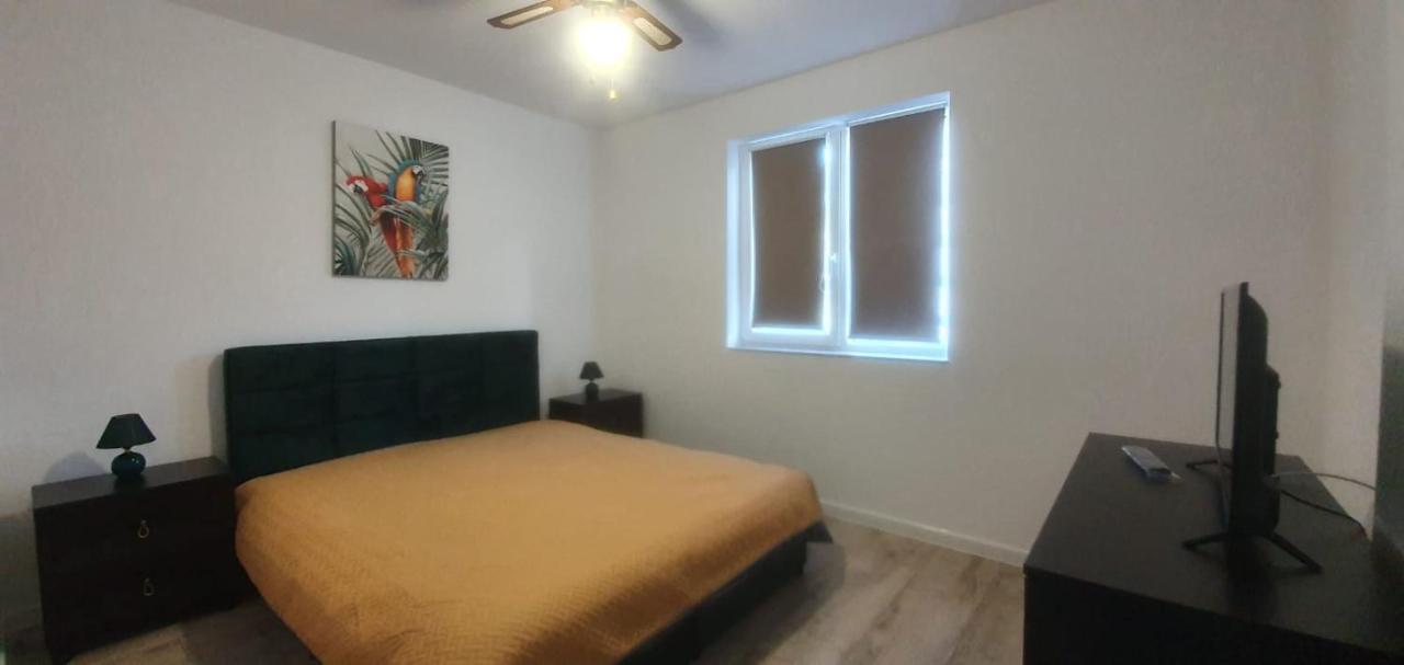 Viv Apartments 210 ฟลอเรชติ ภายนอก รูปภาพ