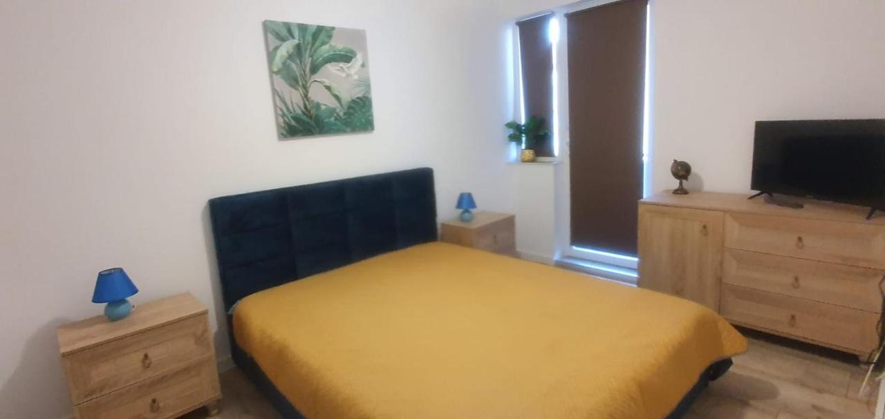 Viv Apartments 210 ฟลอเรชติ ภายนอก รูปภาพ